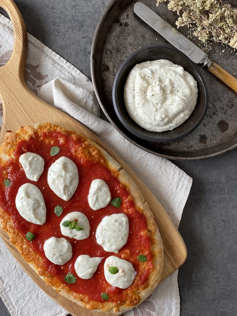 Pizza con stracchino Caseificio Castellan Urbano